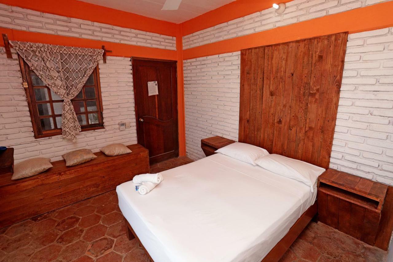 Hotel Neptuno Зиполите Экстерьер фото
