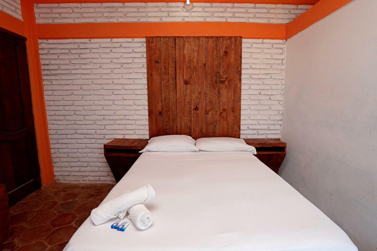 Hotel Neptuno Зиполите Экстерьер фото