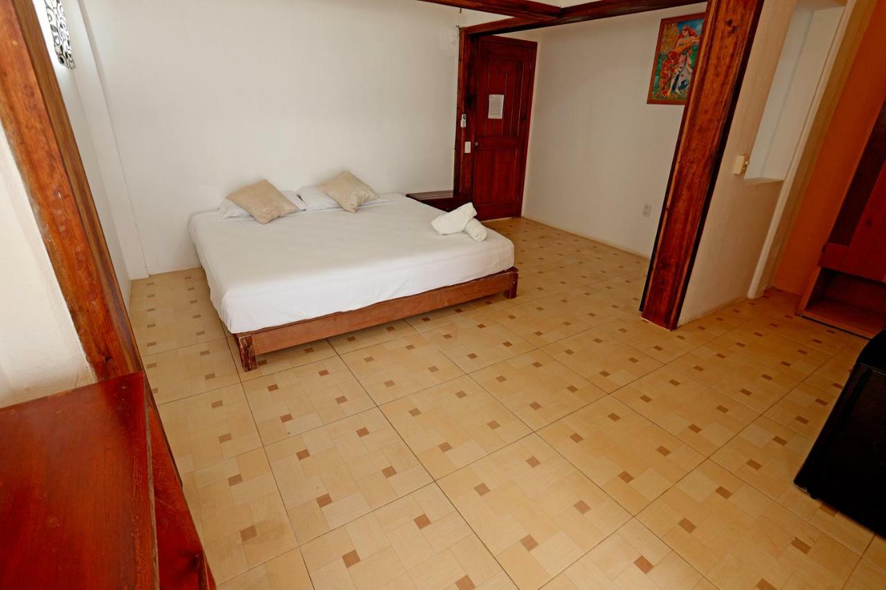 Hotel Neptuno Зиполите Экстерьер фото